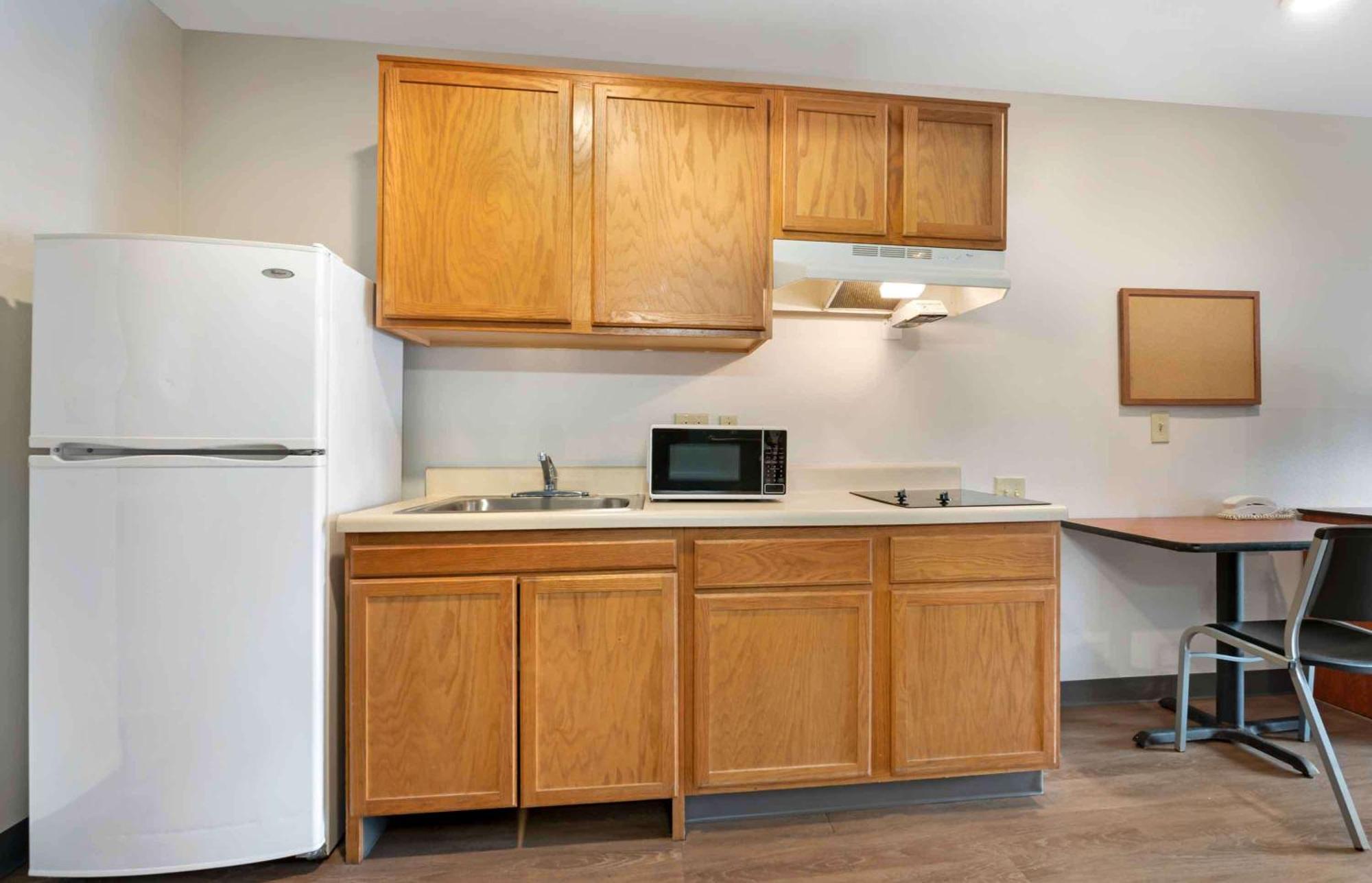 Extended Stay America Select Suites - Cincinnati - Шаронвилл Экстерьер фото