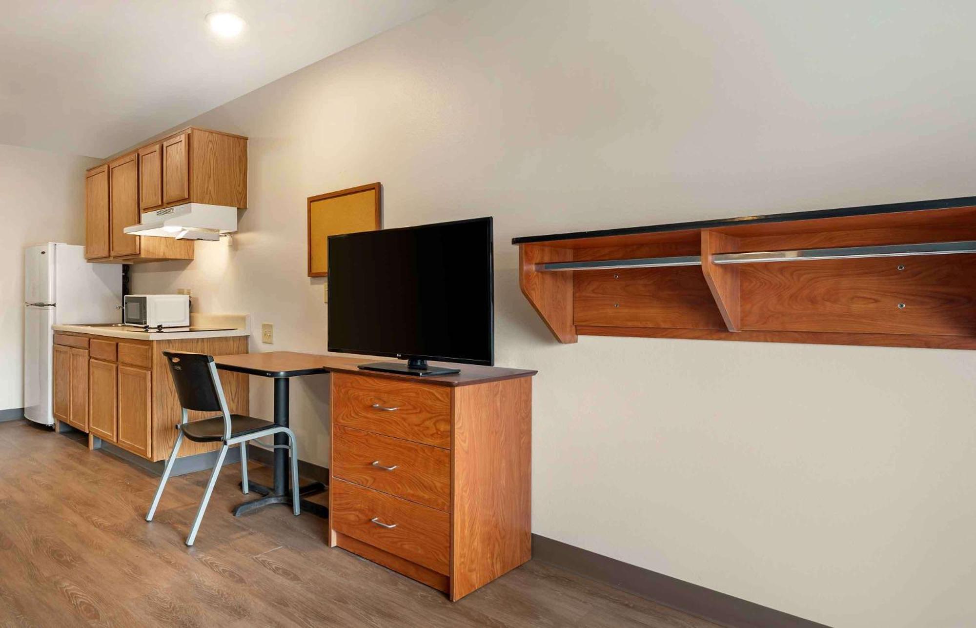 Extended Stay America Select Suites - Cincinnati - Шаронвилл Экстерьер фото
